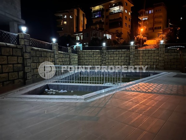 Небольшая светлая квартира в двух с половиной километрах от моря в районе Чиплаклы-id-5352-фото-13