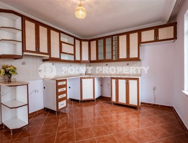 Просторная квартира 3+1 с панорамным видом на город и Торосские горы в 800 метрах от моря-id-5353-фото-4