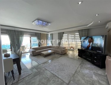 Роскошный панорамный дуплекс с видом на море и горы в центре престижного района Аланьи - Кестель-id-5354-фото-3