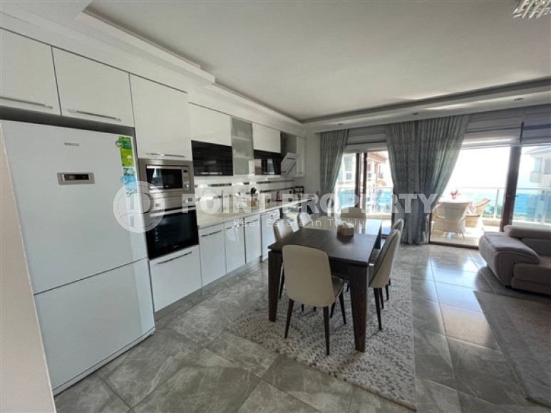 Роскошный панорамный дуплекс с видом на море и горы в центре престижного района Аланьи - Кестель-id-5354-фото-5