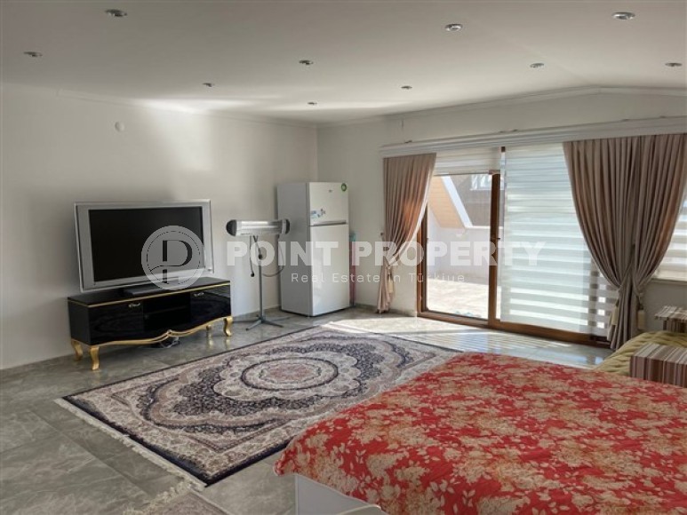 Роскошный панорамный дуплекс с видом на море и горы в центре престижного района Аланьи - Кестель-id-5354-фото-7