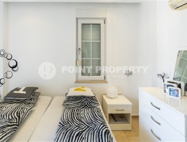 Просторная видовая двухуровневая квартира на 4-м этаже с мансардой в 600 метрах от моря, в популярном районе Аланьи - Оба-id-5355-фото-5