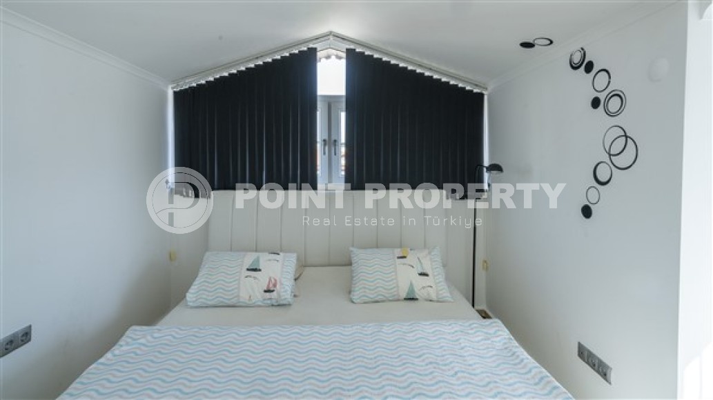 Просторная видовая двухуровневая квартира на 4-м этаже с мансардой в 600 метрах от моря, в популярном районе Аланьи - Оба-id-5355-фото-7