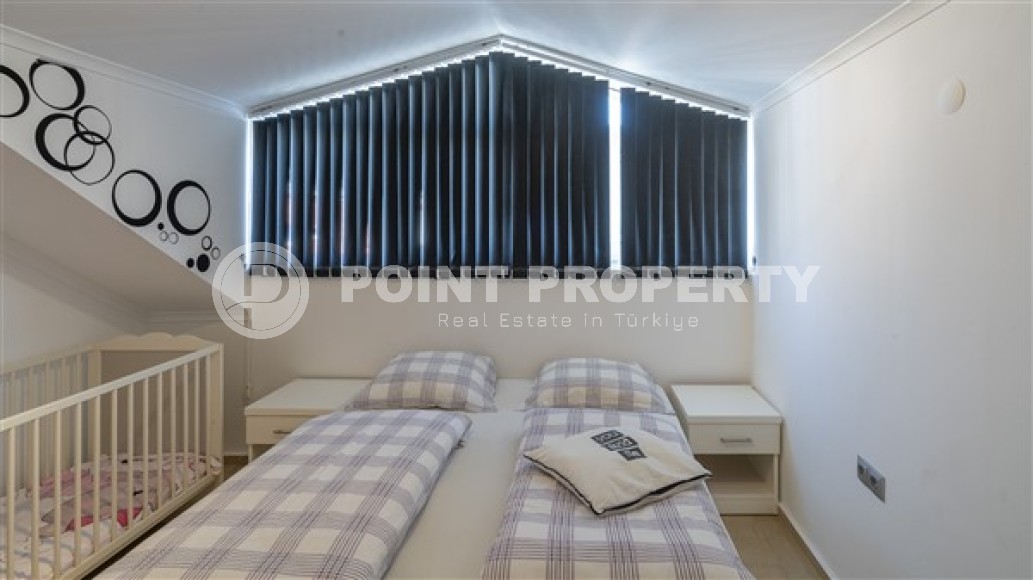 Просторная видовая двухуровневая квартира на 4-м этаже с мансардой в 600 метрах от моря, в популярном районе Аланьи - Оба-id-5355-фото-8