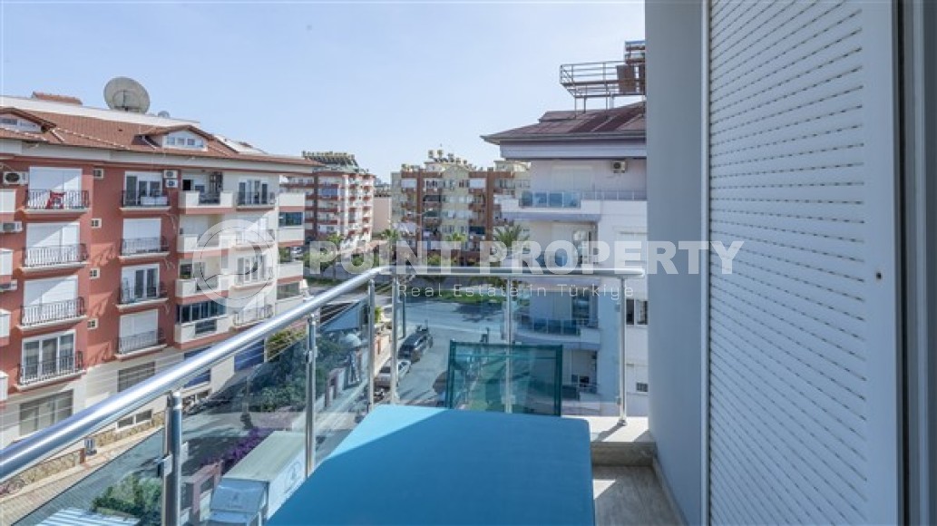 Просторная видовая двухуровневая квартира на 4-м этаже с мансардой в 600 метрах от моря, в популярном районе Аланьи - Оба-id-5355-фото-16