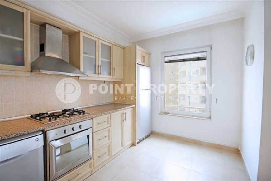 Комфортабельная светлая квартира 2+1, общей площадью 105 м2, на 4-м этаже в жилом комплексе 2008 года постройки с бассейном и садом-id-5359-фото-4