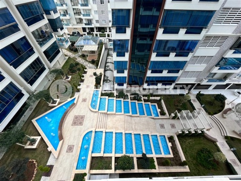 Bright furnished apartment with two bedrooms, in a modern residential complex near the Mediterranean Sea, in the Mahmutlar area-id-5360-photo-10