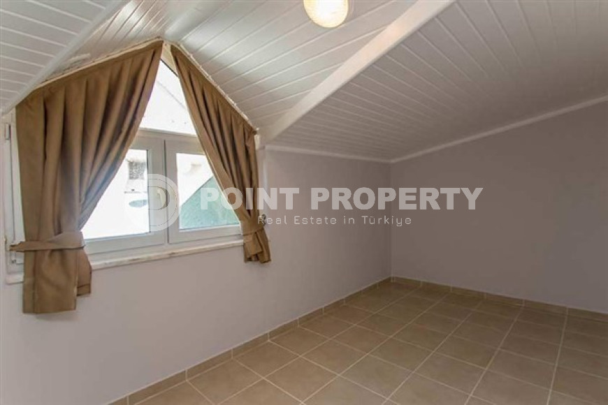 Furnished duplex penthouse 6+1, 550m² on the first coastline in Oba, Alanya.-id-1425-photo-23