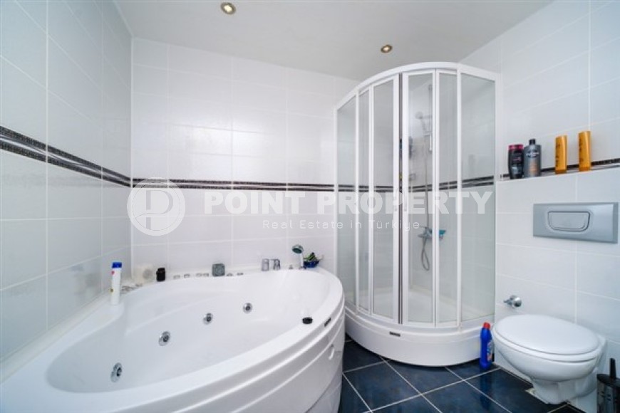 Двухуровневые апартаменты с двумя спальными комнатами и видом на Средиземное море, в районе Конаклы-id-5373-фото-9