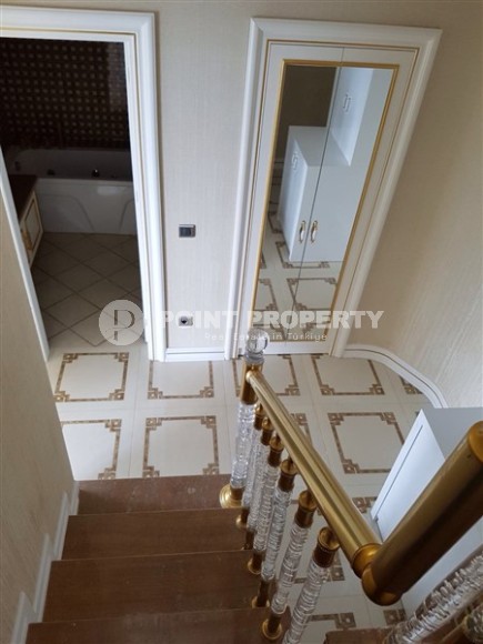 Duplex apartment with two bedrooms, overlooking the Mediterranean Sea, in the Alanya - Mahmutlar area-id-5374-photo-9