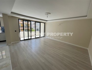 Светлые апартаменты с двумя спальными комнатами, рядом с пляжем Дамлаташ, в центре города Аланья-id-5379-фото-1