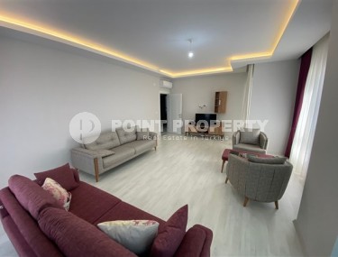 Светлая просторная квартира с отдельной кухней, на 2-м этаже в доме, введенном в эксплуатацию в 2021 году-id-5384-фото-1