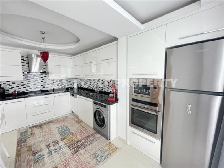 Атмосферный дуплекс 3+1 на 10-м этаже с мансардой с роскошным панорамным видом на море и горы-id-5386-фото-4