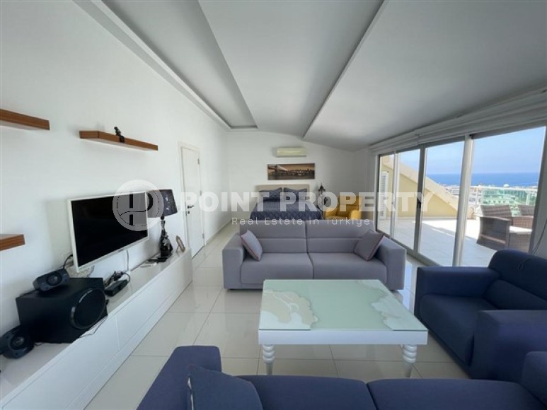 Атмосферный дуплекс 3+1 на 10-м этаже с мансардой с роскошным панорамным видом на море и горы-id-5386-фото-7