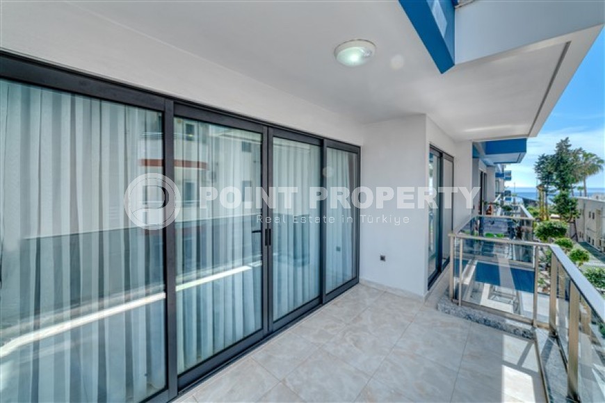 Comfortable modern apartments on the first line from the sea in the center of Mahmutlar-id-5389-photo-9