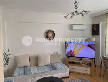 Furnished apartment with 1+1 layout, in the central area of Alanya-id-5390-photo-1