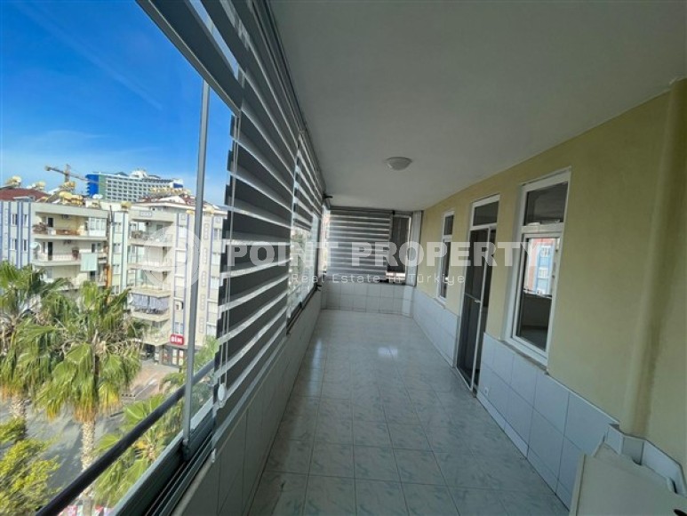 Бюджетная комфортабельная квартира 2+1 в центре района Тосмур и в 200 метрах от моря.-id-5392-фото-7