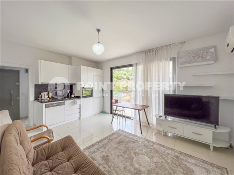 Compact cozy apartment 1+1, with a total area of 55 m2, 450 meters from the sea, in a picturesque, quiet area of Alanya - Kestel-id-5398-photo-1