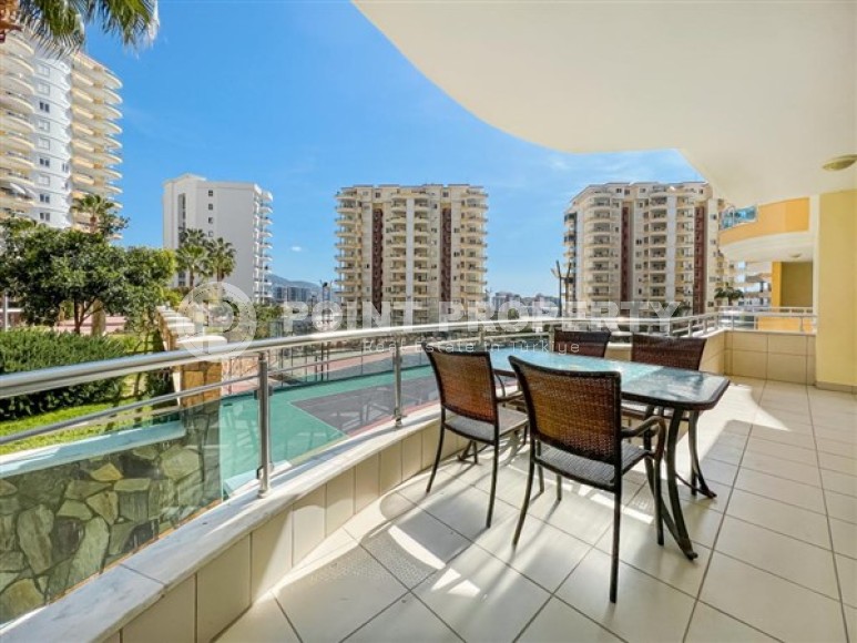 Большая светлая квартира 3+1, общей площадью 180 м2, на 1-м этаже в доме 2004 года постройки, в центре района Махмутлар-id-5408-фото-12