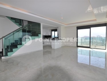 Duplex apartment with four bedrooms and two terraces overlooking the Mediterranean Sea, in the Mahmutlar area-id-5418-photo-3