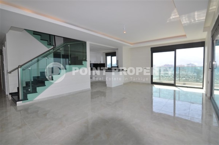 Duplex apartment with four bedrooms and two terraces overlooking the Mediterranean Sea, in the Mahmutlar area-id-5418-photo-3