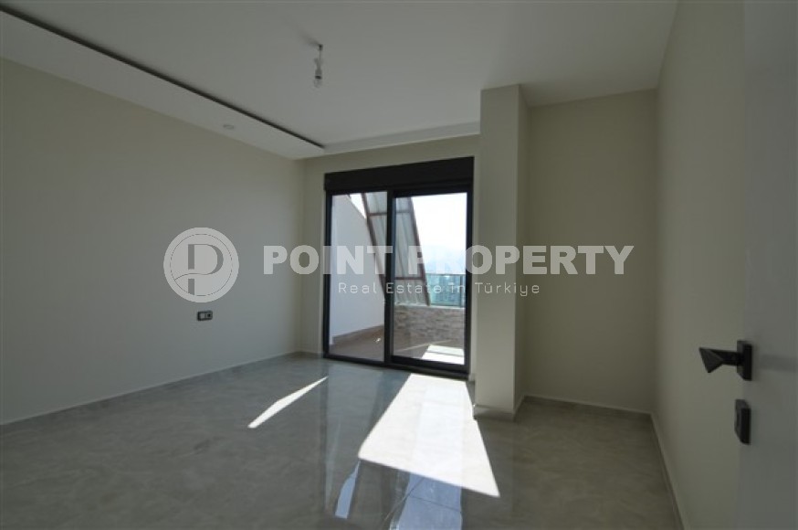 Duplex apartment with four bedrooms and two terraces overlooking the Mediterranean Sea, in the Mahmutlar area-id-5418-photo-8