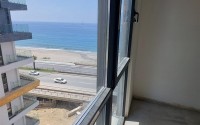 Spacious 4+1 apartment with a total area of 200 m2, on the first line from the sea in the center of Mahmutlar-id-5419-photo-3