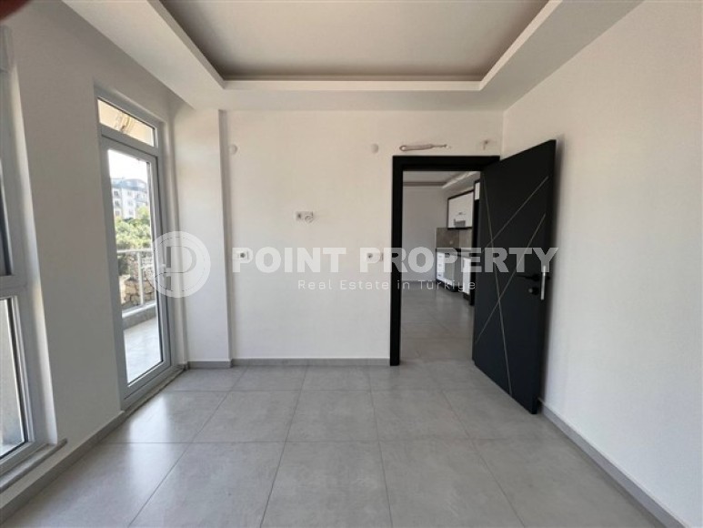 Небольшая квартира с чистовой отделкой в новом жилом комплексе с бассейном и фитнес клубом-id-5421-фото-6