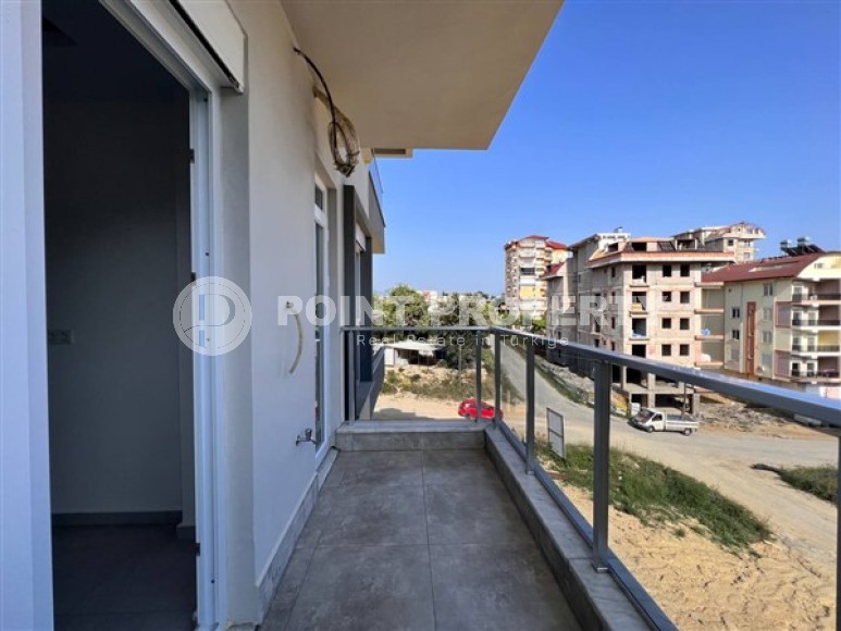 Небольшая квартира с чистовой отделкой в новом жилом комплексе с бассейном и фитнес клубом-id-5421-фото-8