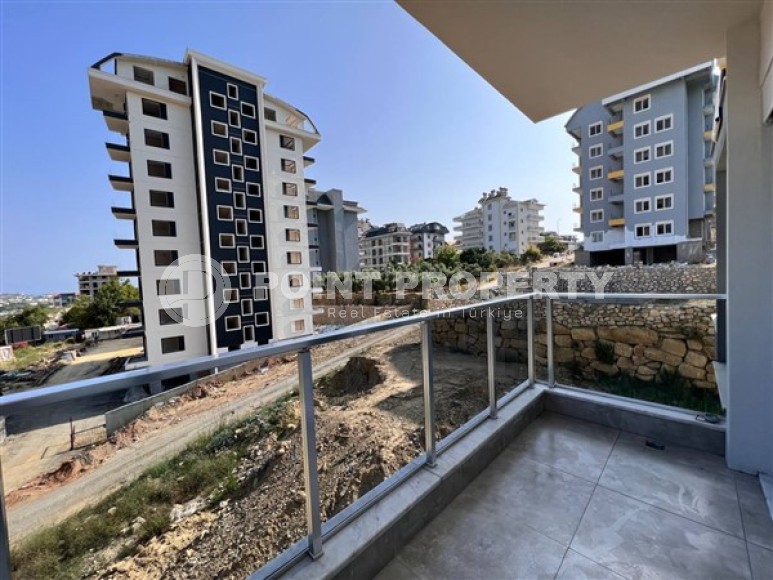 Небольшая квартира с чистовой отделкой в новом жилом комплексе с бассейном и фитнес клубом-id-5421-фото-9