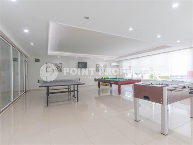 Panoramic apartment 1+1, with a total area of 70 m2, on the 11th floor in the center of Mahmutlar district-id-5422-photo-8