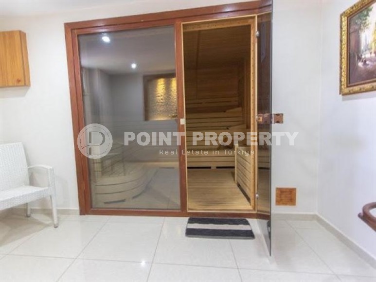 Panoramic apartment 1+1, with a total area of 70 m2, on the 11th floor in the center of Mahmutlar district-id-5422-photo-9