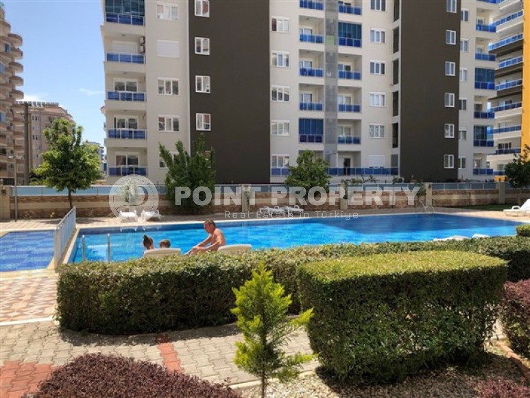 Panoramic apartment 1+1, with a total area of 70 m2, on the 11th floor in the center of Mahmutlar district-id-5422-photo-12