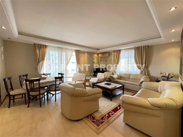 Panoramic apartment with views of the mountain, the city and the Taurus Mountains on the 9th floor in a residential complex built in 2008-id-5433-photo-2