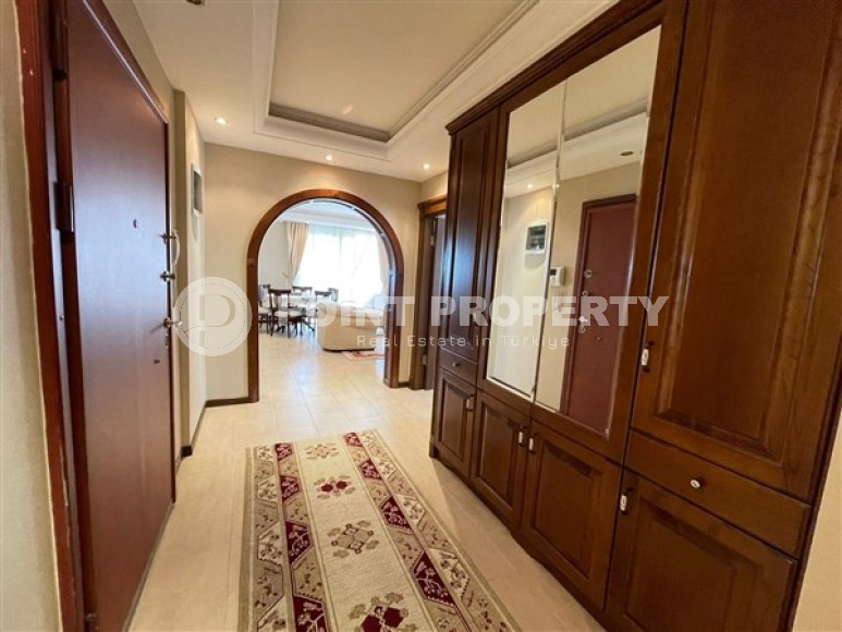 Panoramic apartment with views of the mountain, the city and the Taurus Mountains on the 9th floor in a residential complex built in 2008-id-5433-photo-7