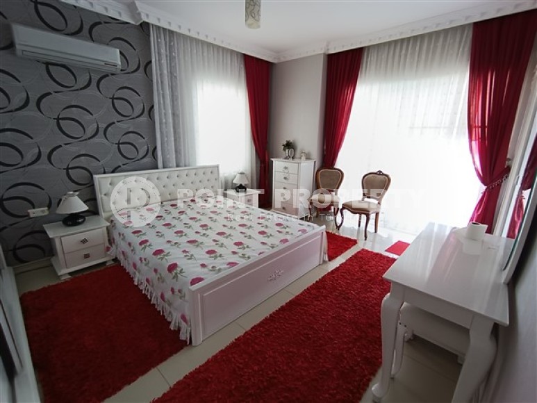 Большой панорамный дуплекс 4+2, общей площадью 350 м2, на самом берегу моря в районе Кестель-id-5434-фото-6