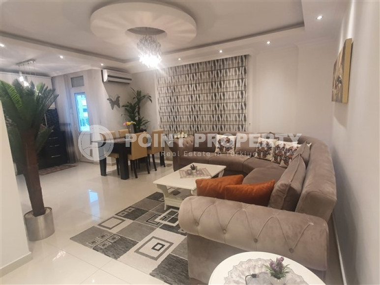 Furnished apartment 1+1, 60m², in an urban building in the very center of Alanya-id-1430-photo-2