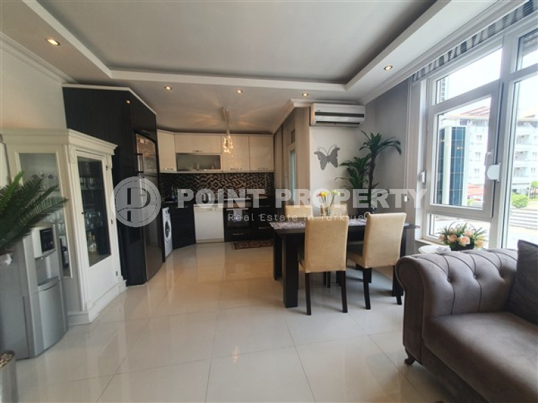 Furnished apartment 1+1, 60m², in an urban building in the very center of Alanya-id-1430-photo-5