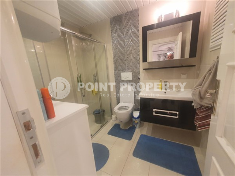 Furnished apartment 1+1, 60m², in an urban building in the very center of Alanya-id-1430-photo-11