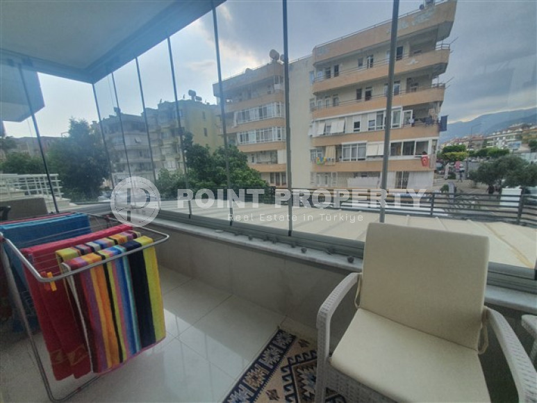 Furnished apartment 1+1, 60m², in an urban building in the very center of Alanya-id-1430-photo-21