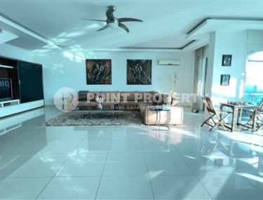 Роскошные двухуровневые апартаменты, планировкой 3+1, на первой береговой линии в районе Кестель-id-5451-фото-2