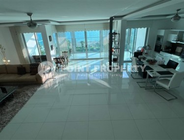 Роскошные двухуровневые апартаменты, планировкой 3+1, на первой береговой линии в районе Кестель-id-5451-фото-4