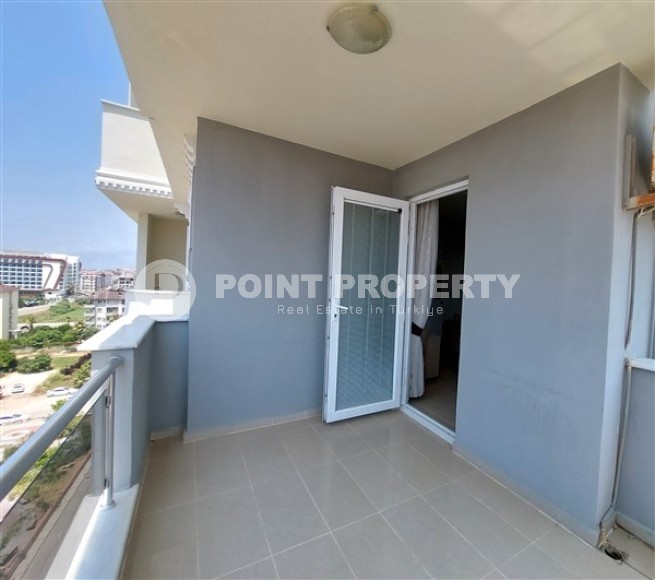 Excellent, bright apartment with two bedrooms and views of the Mediterranean Sea, in the Mahmutlar area-id-5452-photo-9