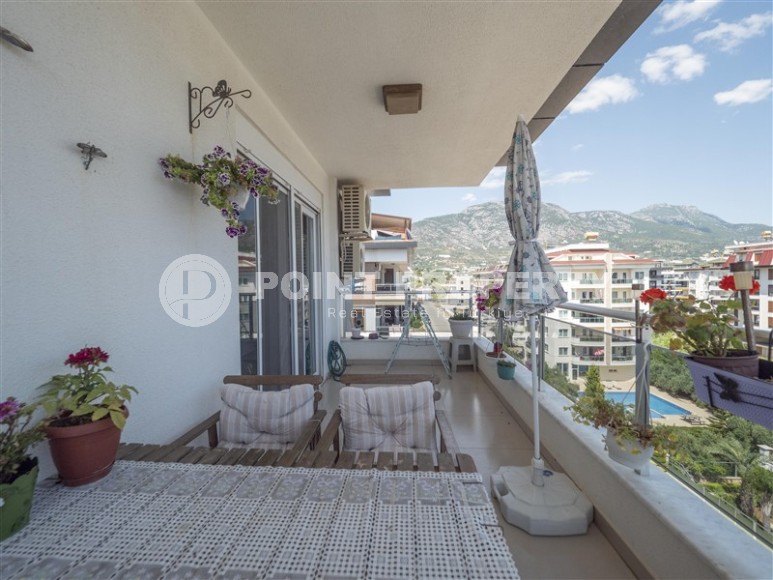 Spacious two-level apartment, 3+1 layout, overlooking the Mediterranean Sea, in the Kestel area-id-5454-photo-28