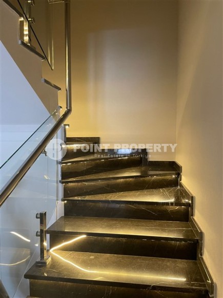 Комфортабельный панорамный дуплекс 4+1, общей площадью 230 м2, с роскошным видом на море.-id-5463-фото-13