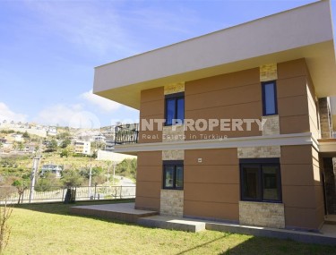 Двухэтажная отдельно стоящая вилла с собственным садом в трех километрах от моря, в престижном районе Аланьи - Каргыджак-id-5465-фото-2