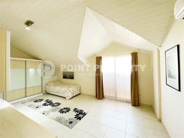 Светлые, просторные двухуровневые апартаменты, планировкой 4+1, в районе города Аланья - нижняя Оба-id-5470-фото-15