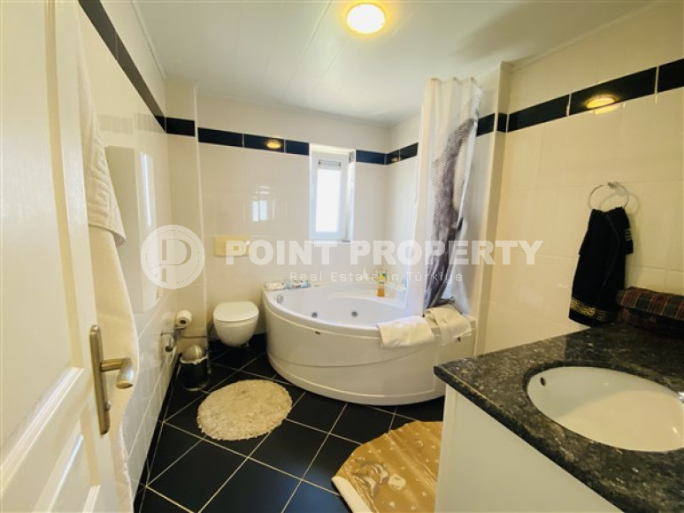 Three-room apartment, 90m², on a high floor 600m from the sea in Mahmutlar, Alanya-id-1433-photo-11