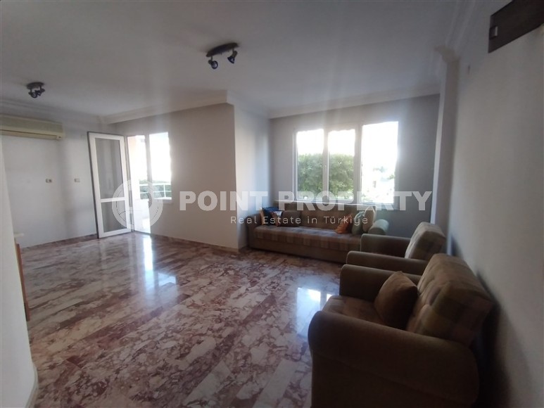 Partially furnished apartment with three bedrooms, in a well-maintained residential complex on the first coastline from the Mediterranean Sea, in the Mahmutlar area-id-5478-photo-5