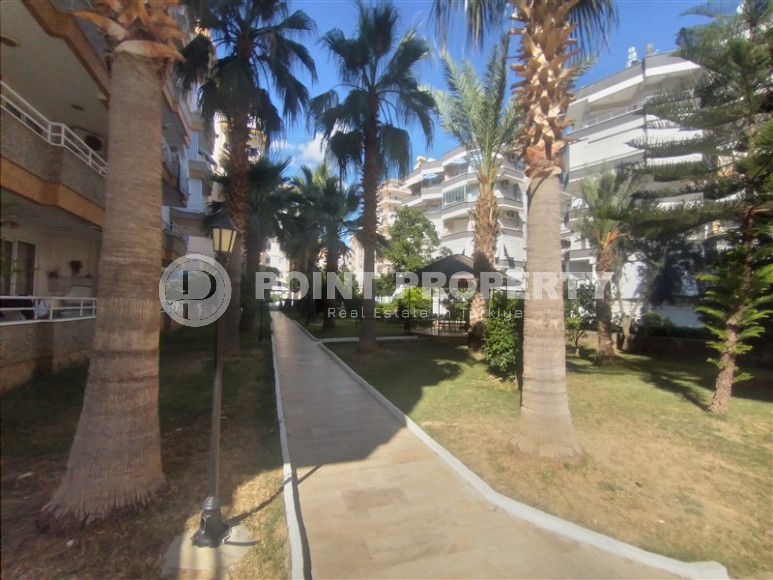 Partially furnished apartment with three bedrooms, in a well-maintained residential complex on the first coastline from the Mediterranean Sea, in the Mahmutlar area-id-5478-photo-24